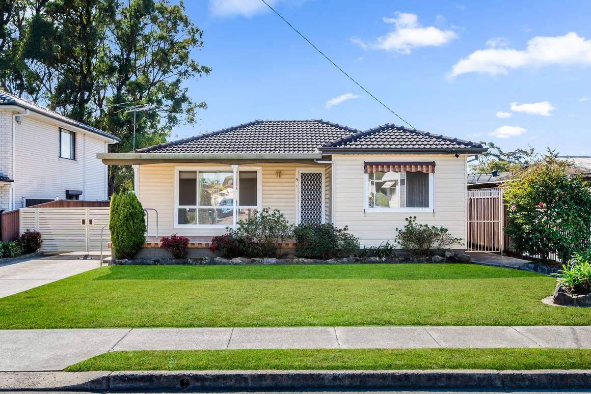 Picture of 5 Mark Street, CANLEY HEIGHTS NSW 2166