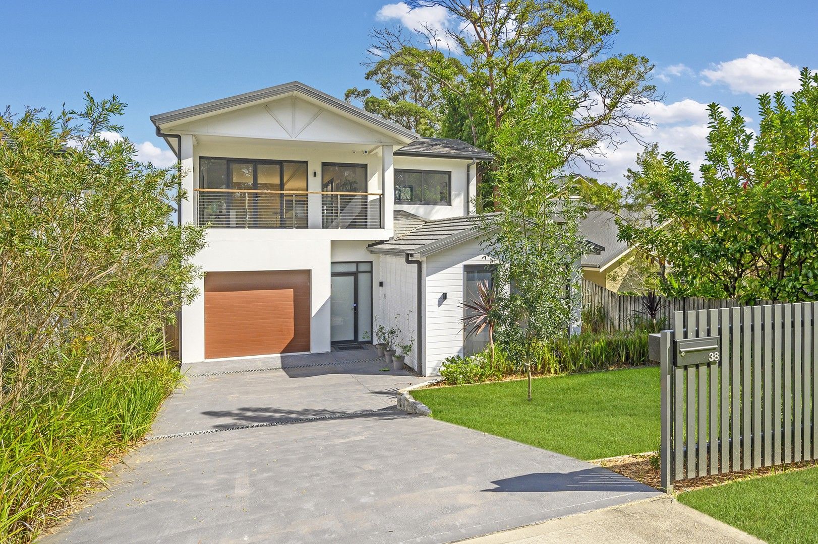 4 bedrooms House in 38 Rosamond Street HORNSBY NSW, 2077