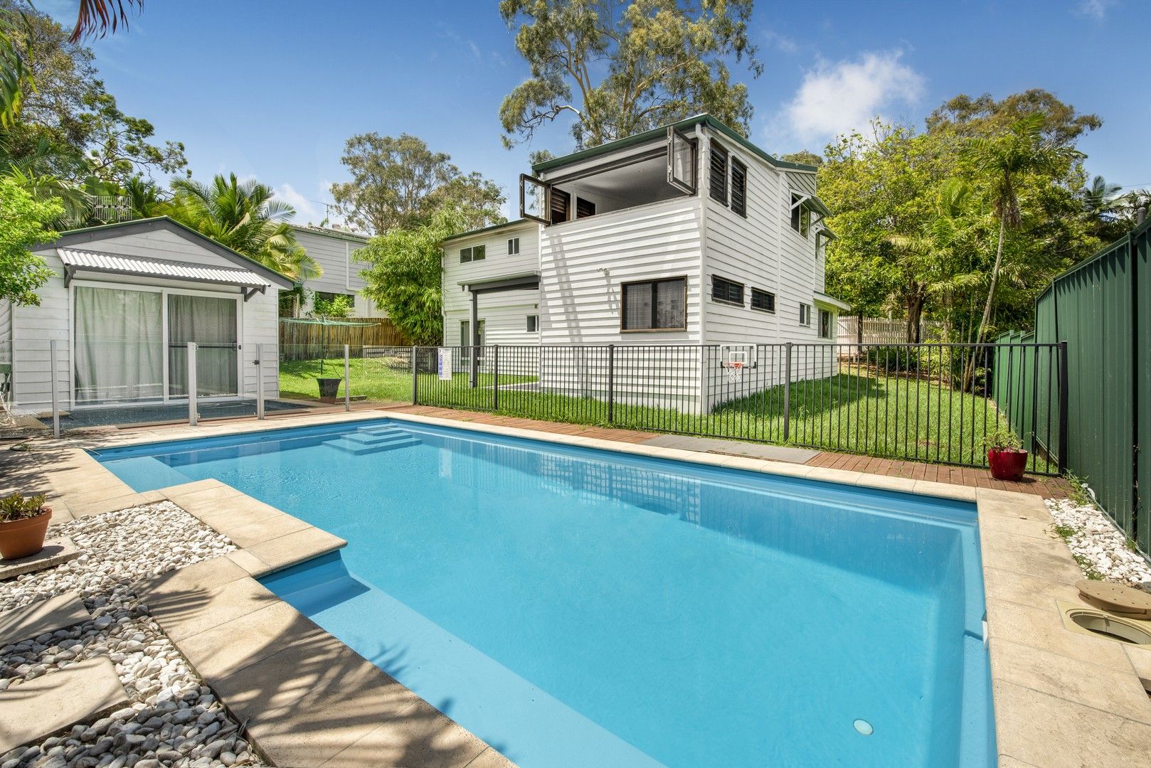 4 bedrooms House in 11 Lorien Avenue COOLUM BEACH QLD, 4573