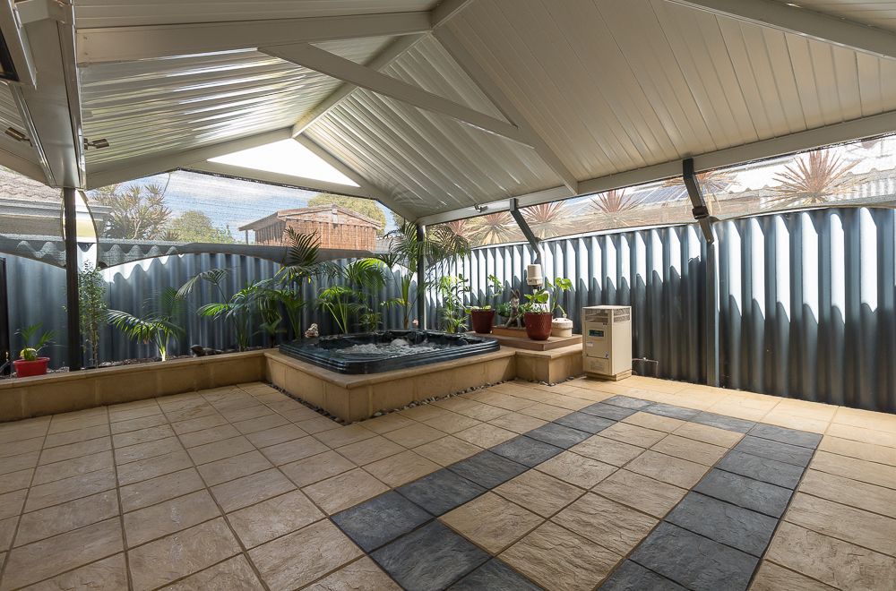 4 bedrooms House in 28 Rivergums Blvd BALDIVIS WA, 6171