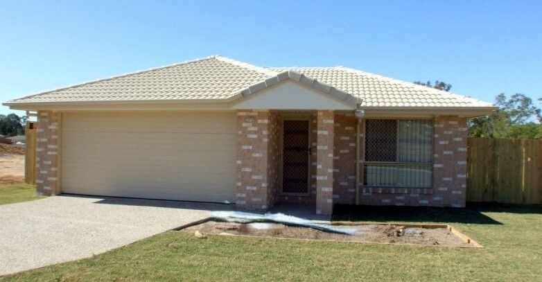 4 bedrooms House in 38 Barcombe Drive MARSDEN QLD, 4132