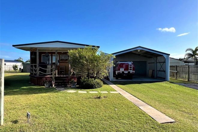 Picture of 6 Michelle Court, HAY POINT QLD 4740