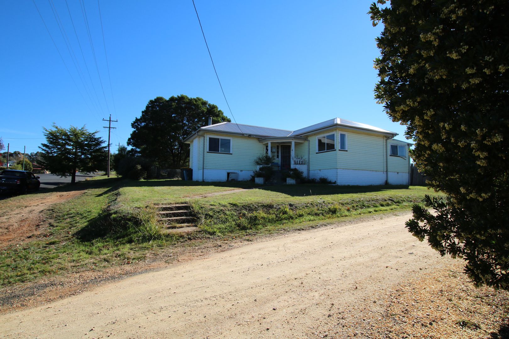 25-27 Dickinson Street, Bombala NSW 2632, Image 1