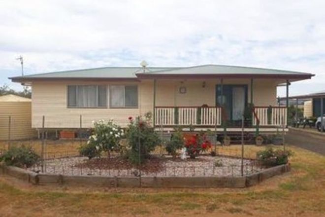 Picture of 2 DEBNAM ROAD, MILLMERRAN QLD 4357