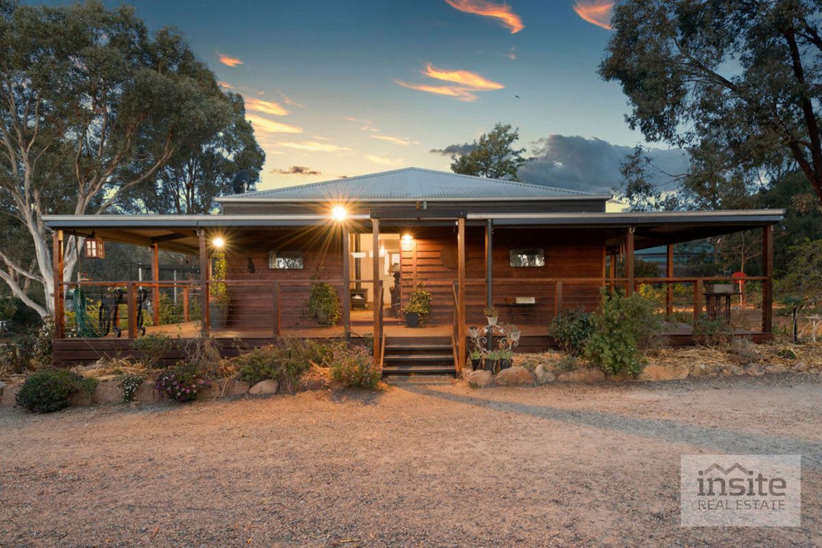 19 Mull Road, Eldorado VIC 3746, Image 0