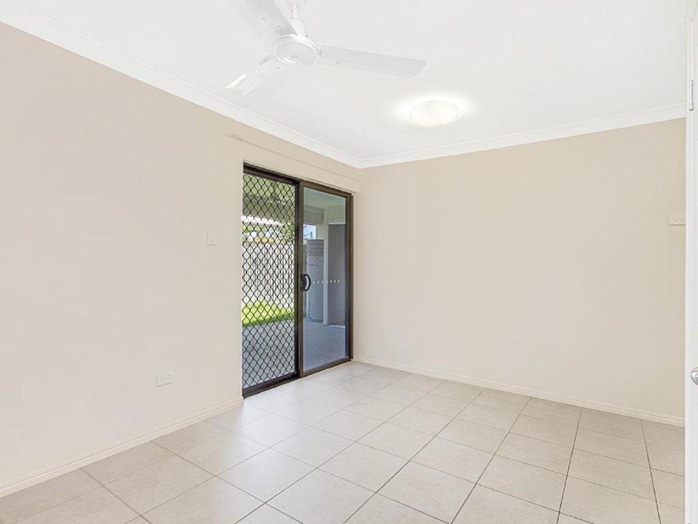 12A Burgundy Court, Condon QLD 4815, Image 2