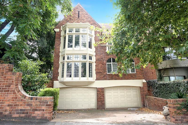 3 bedrooms Apartment / Unit / Flat in 4/180-182 Toorak Road West SOUTH YARRA VIC, 3141