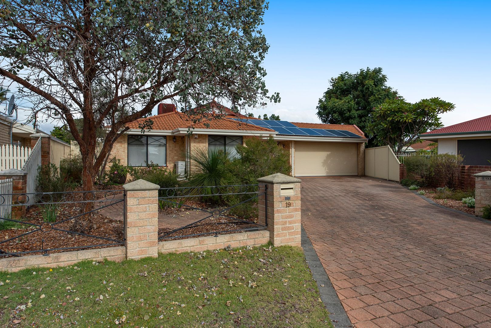 4 bedrooms House in 19 Gardenia Gardens HELENA VALLEY WA, 6056