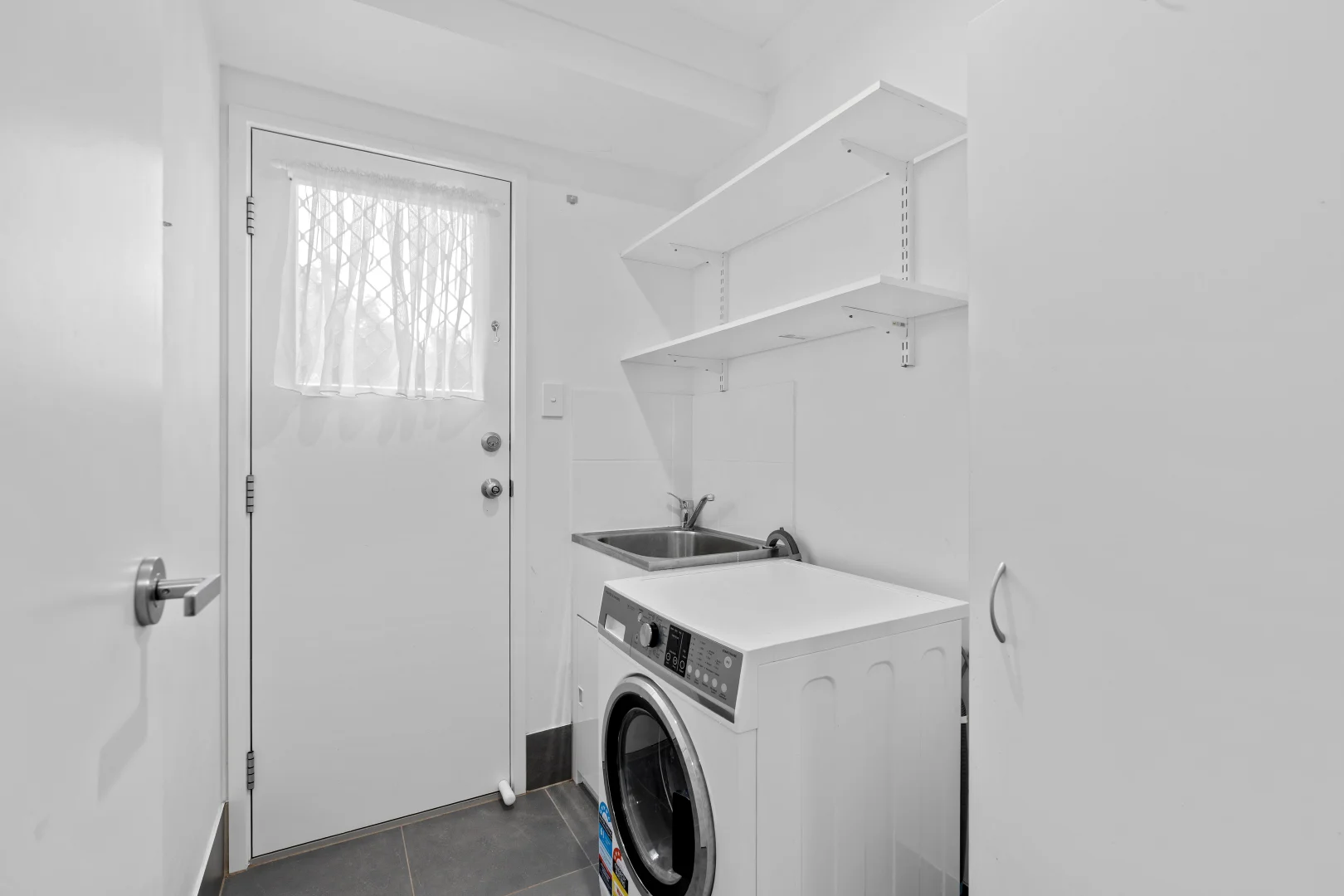 Additional image 11 of 16 Bloomfield Esplanade, South Maclean QLD 4280