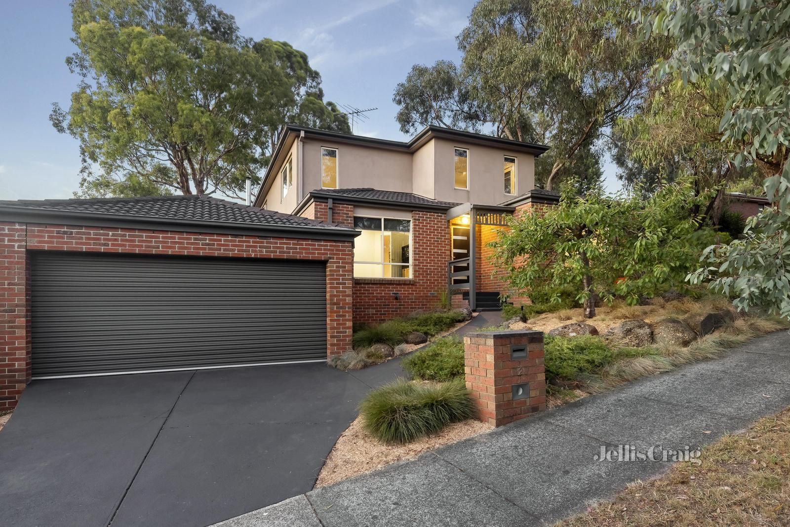 2 Daniel Court, Warranwood VIC 3134