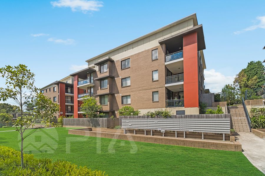 1 bedrooms Apartment / Unit / Flat in 40-52 Barina Downs Road BAULKHAM HILLS NSW, 2153