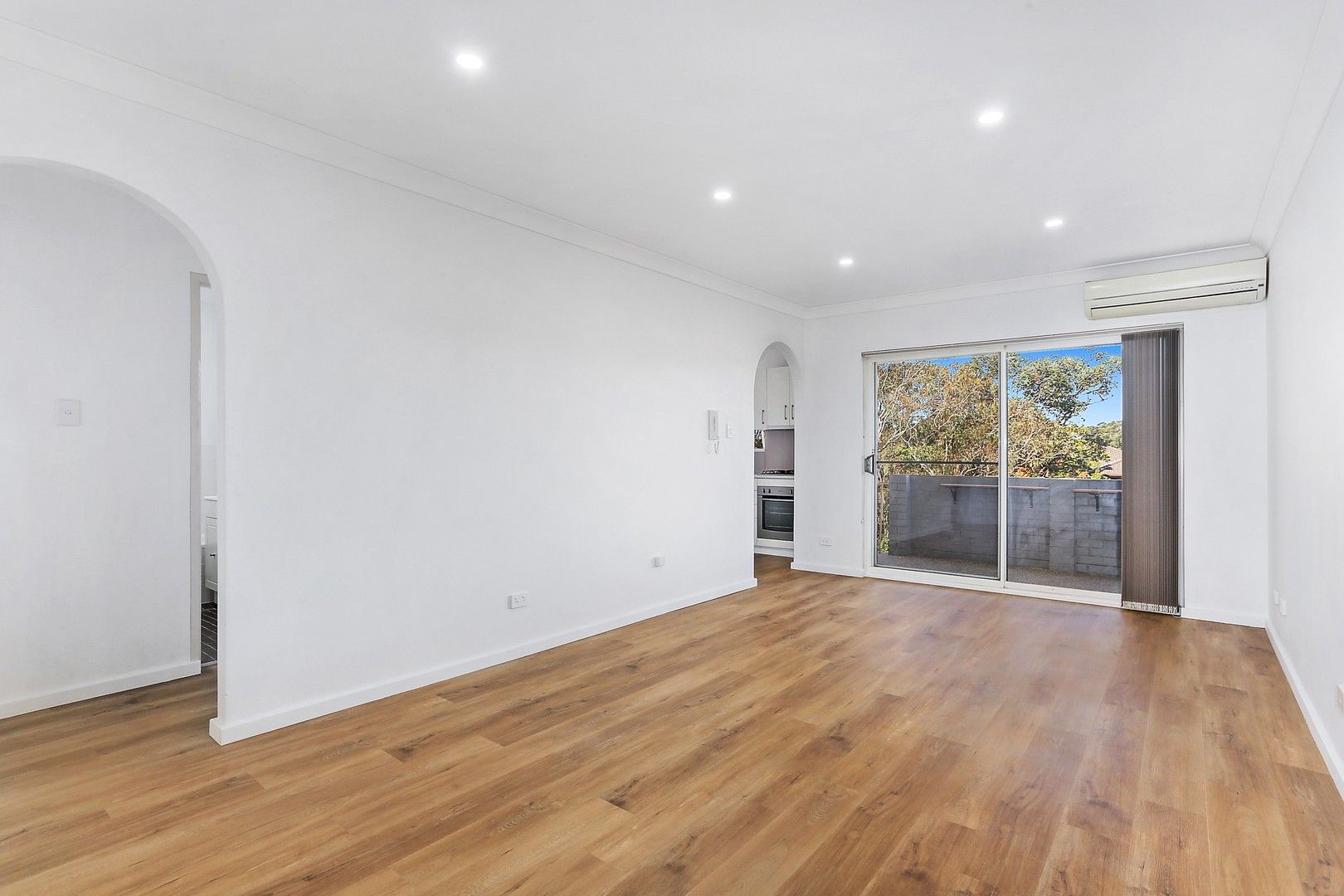 2 bedrooms Apartment / Unit / Flat in 16/11 Kiora Road MIRANDA NSW, 2228