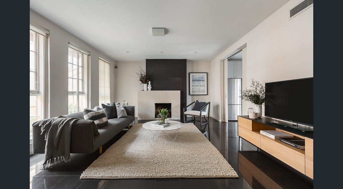 3 bedrooms Apartment / Unit / Flat in 4/20 Rockley Road SOUTH YARRA VIC, 3141