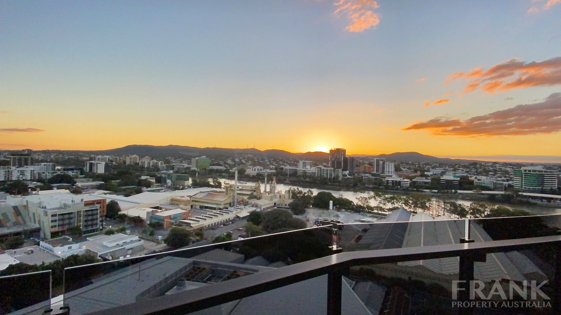 3 bedrooms Apartment / Unit / Flat in 3 bed/1 Cordelia Street SOUTH BRISBANE QLD, 4101