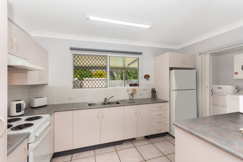 2/14 EATON CIRCLE, Kirwan QLD 4817, Image 2