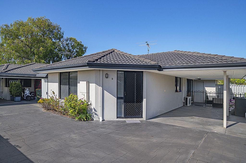 3 bedrooms House in 61B Fairbairn Road BUSSELTON WA, 6280