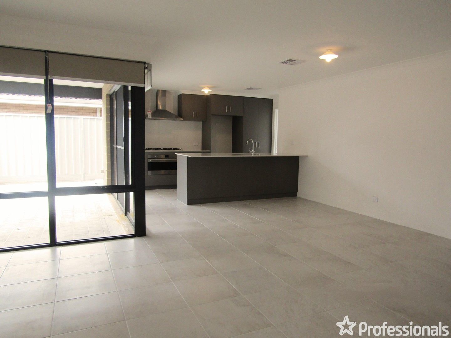 3 bedrooms House in 2 Lancefield Road MORLEY WA, 6062