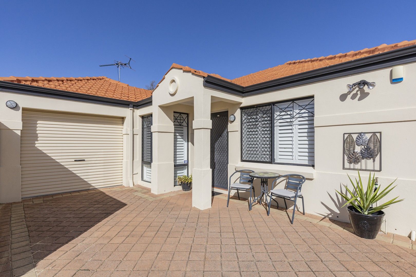 2/37 Cope Street, Midland WA 6056, Image 0