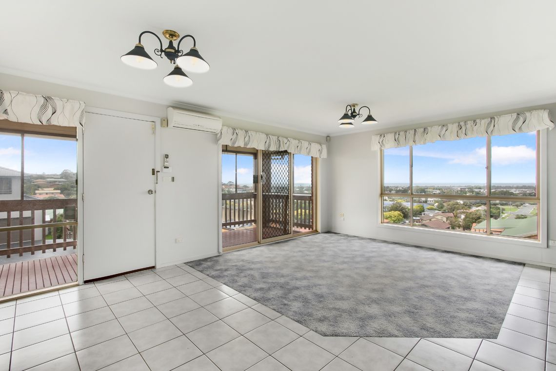 7 Hillcrest Rise, Lakes Entrance VIC 3909, Image 1