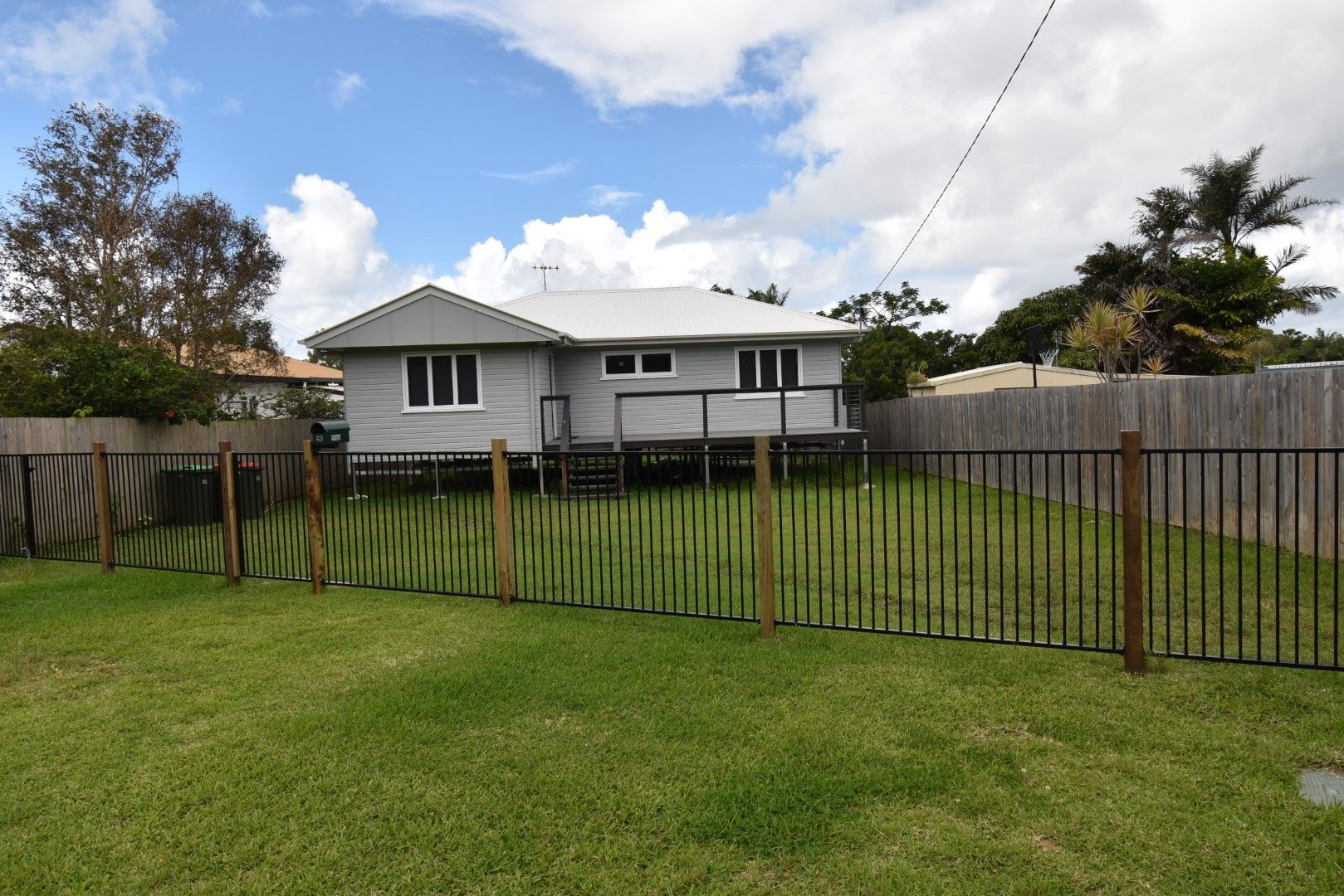 3 bedrooms House in 43 Eumundi Road NOOSAVILLE QLD, 4566