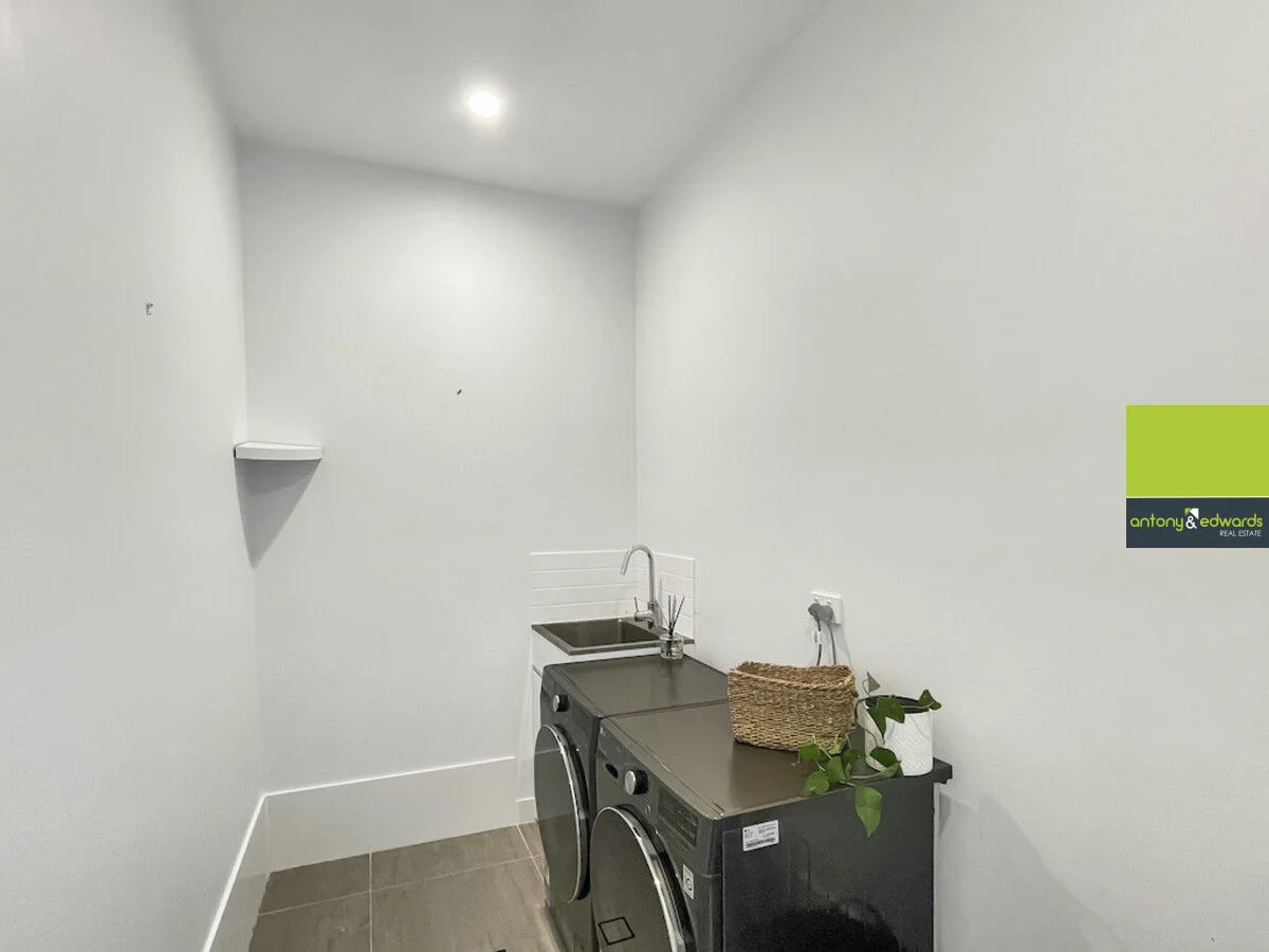 Additional image 18 of 2 Aston Martin Drive, Goulburn NSW 2580