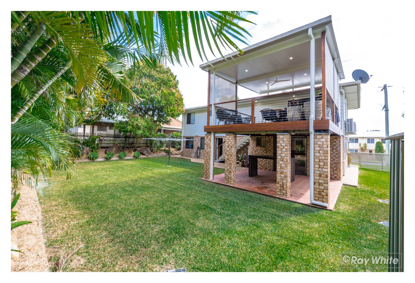 27 Agnew Avenue, Norman Gardens QLD 4701, Image 2