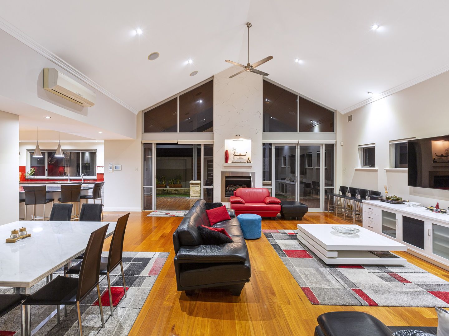 42 Third Street, Bicton WA 6157, Image 2