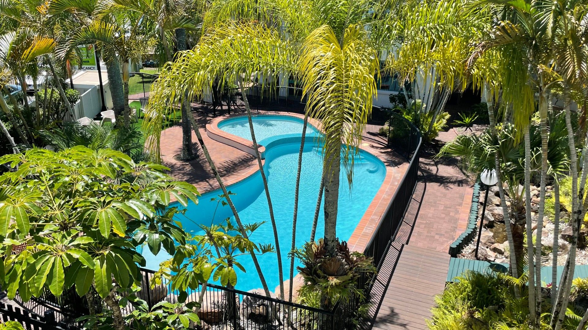 3 bedrooms Apartment / Unit / Flat in  ALEXANDRA HEADLAND QLD, 4572