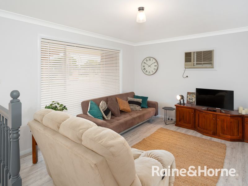 2/4 Dunn Avenue, Forest Hill NSW 2651, Image 1