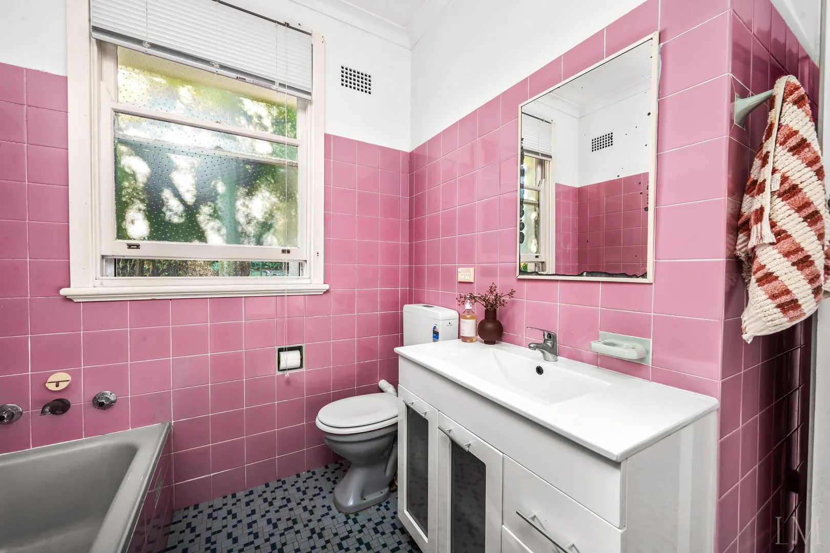 Additional image 11 of 190A Croudace Street, New Lambton Heights NSW 2305