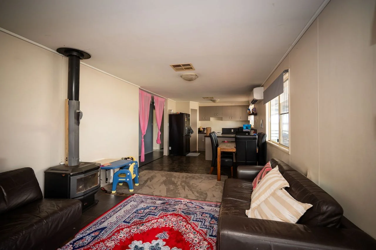 Additional image 2 of 15 Robusta Drive, Roma QLD 4455