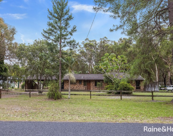 13 Brownes Road, Salt Ash NSW 2318