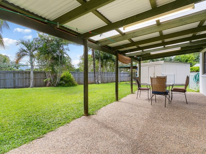 31 Periwinkle Avenue, Trinity Beach QLD 4879, Image 2