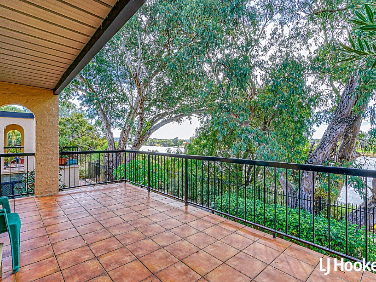 2 bedrooms Apartment / Unit / Flat in 4A/62 Great Eastern Highway RIVERVALE WA, 6103