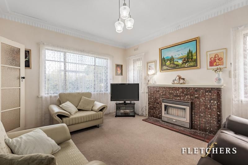 33 High Street Road, Ashwood VIC 3147, Image 1