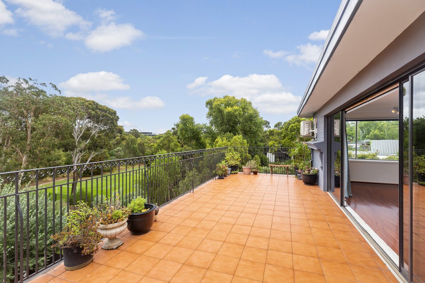 2 bedrooms Apartment / Unit / Flat in 12/38 Creswick Street HAWTHORN VIC, 3122