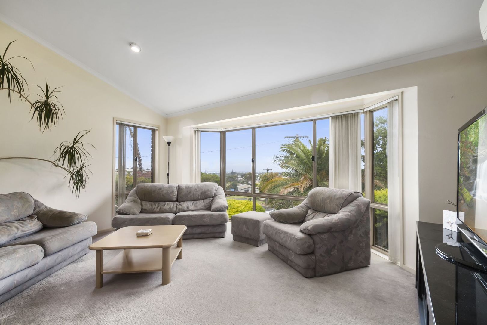 4 Ashwood Court, Lakes Entrance VIC 3909, Image 2