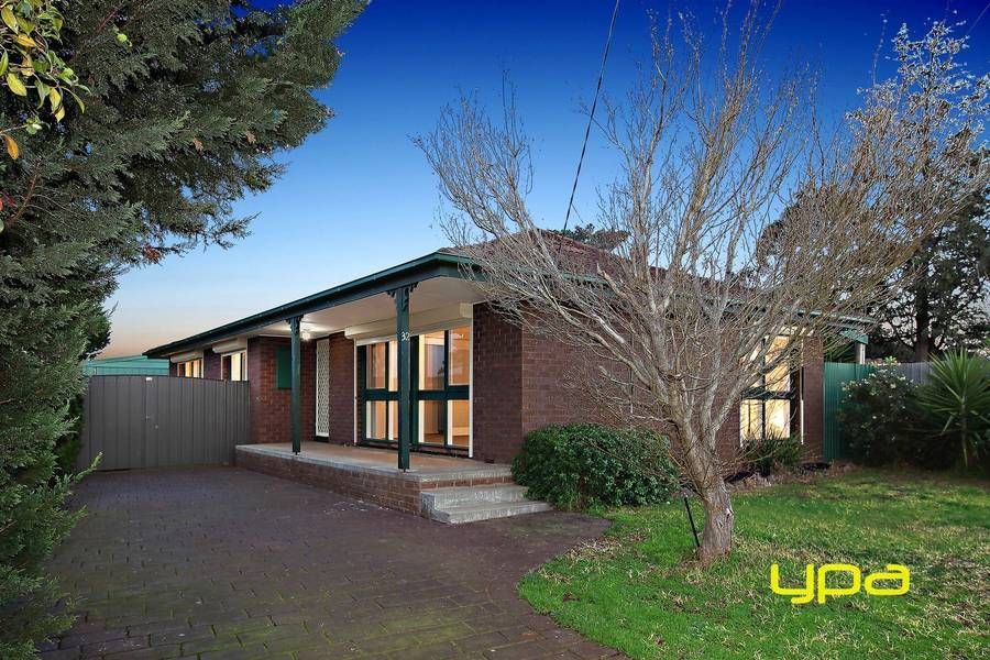 32 Socrates Way, Rockbank VIC 3335, Image 0