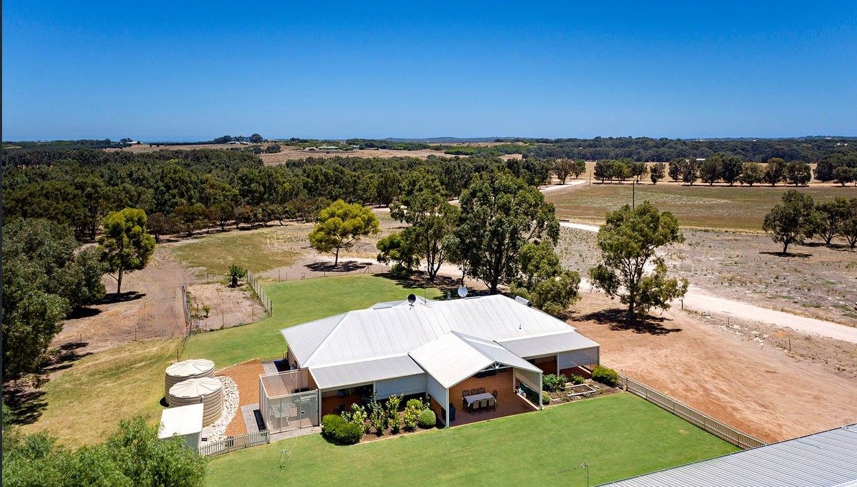 4 bedrooms House in 142 Wimpole Road BONNIEFIELD WA, 6525