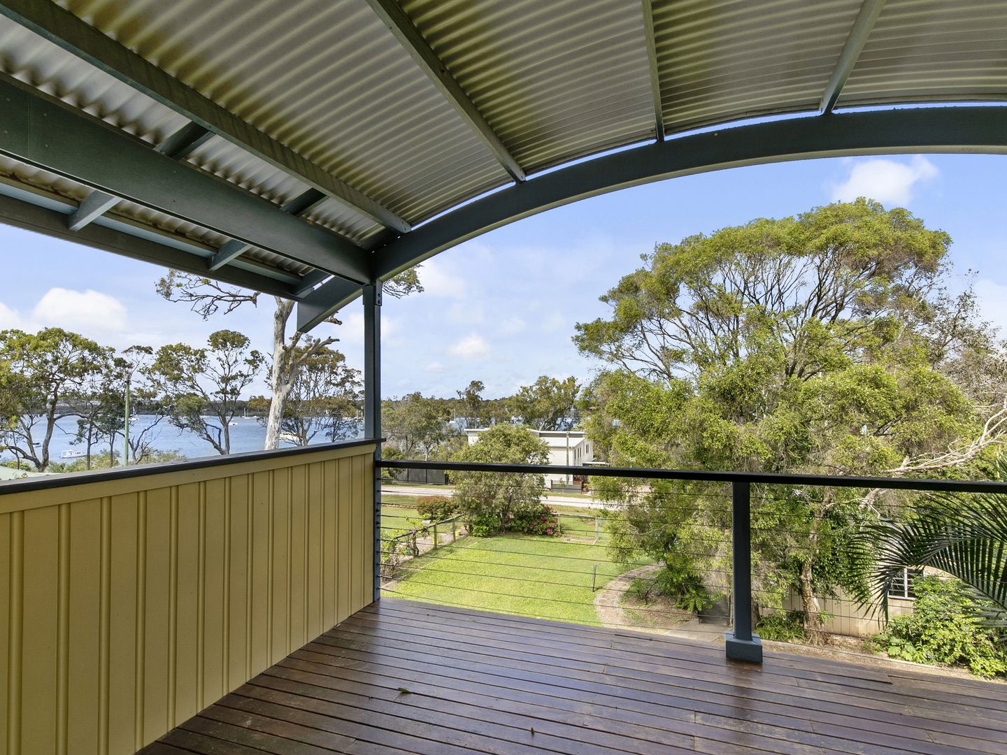 55 Scarborough Tce, Macleay Island QLD 4184, Image 1