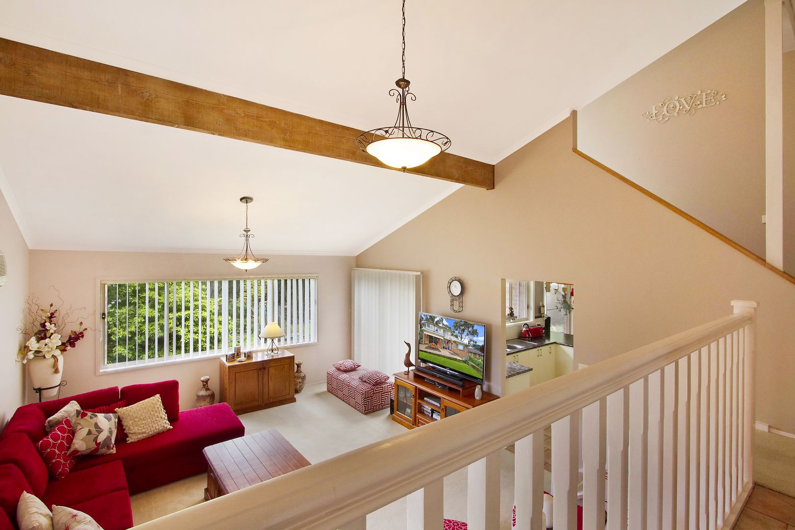 20 Lieutenant Bowen Road, Bowen Mountain Property History & Address