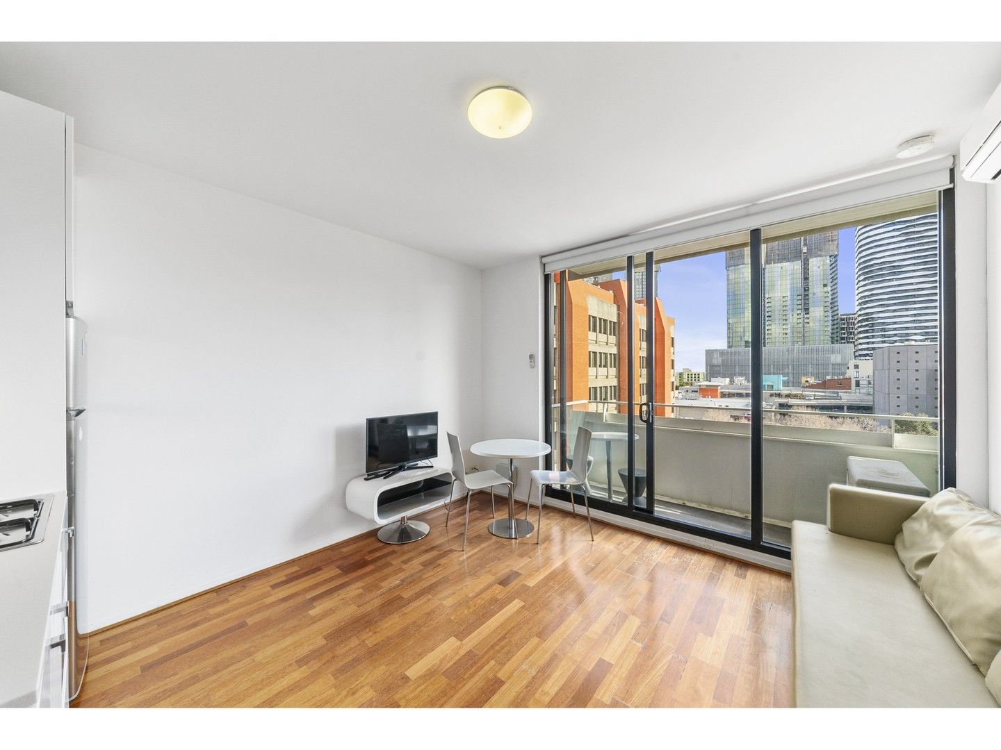 2 bedrooms Apartment / Unit / Flat in 707/22 Orr Street CARLTON VIC, 3053