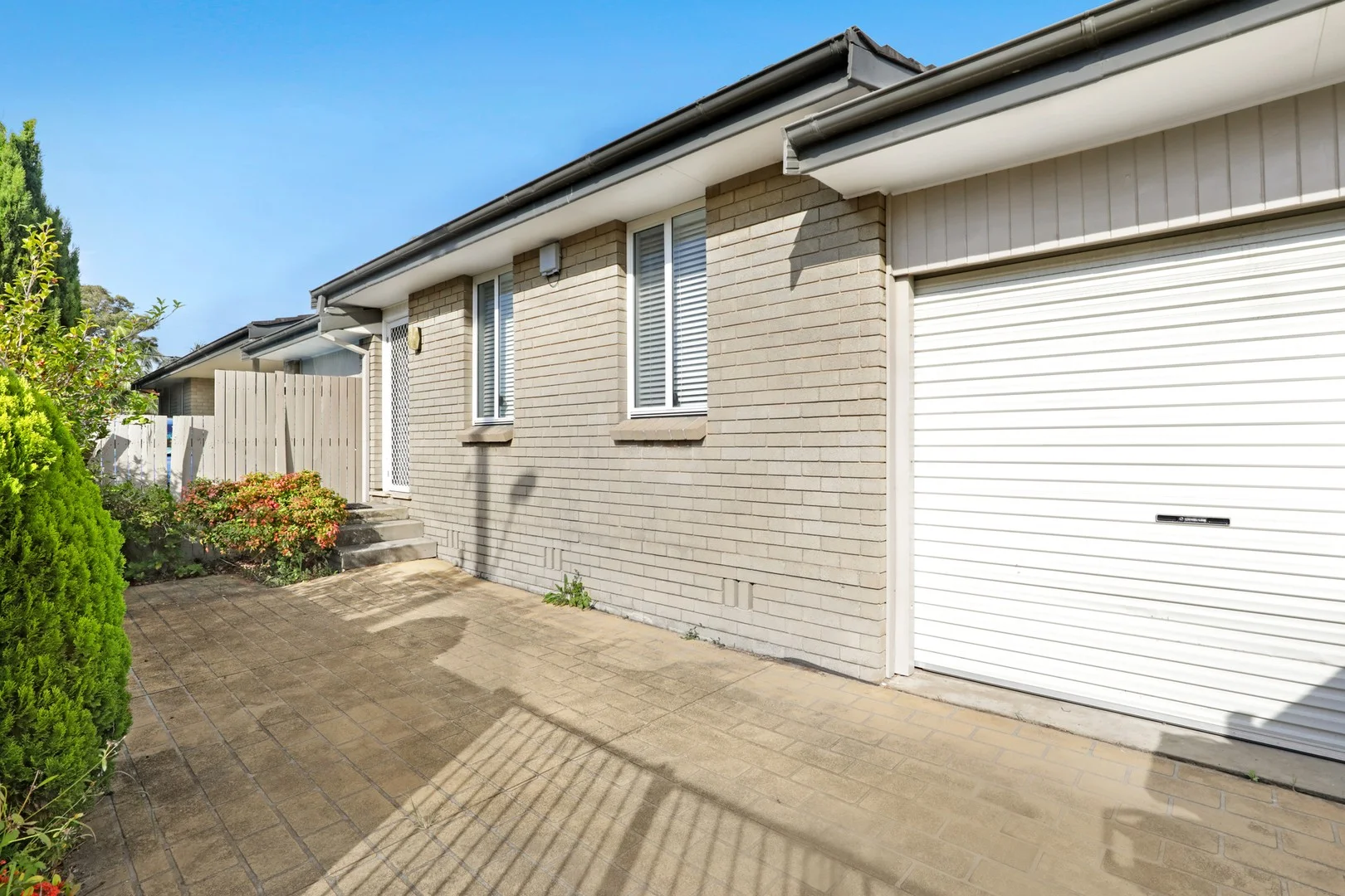 2/10 Park Rd, Woonona NSW 2517