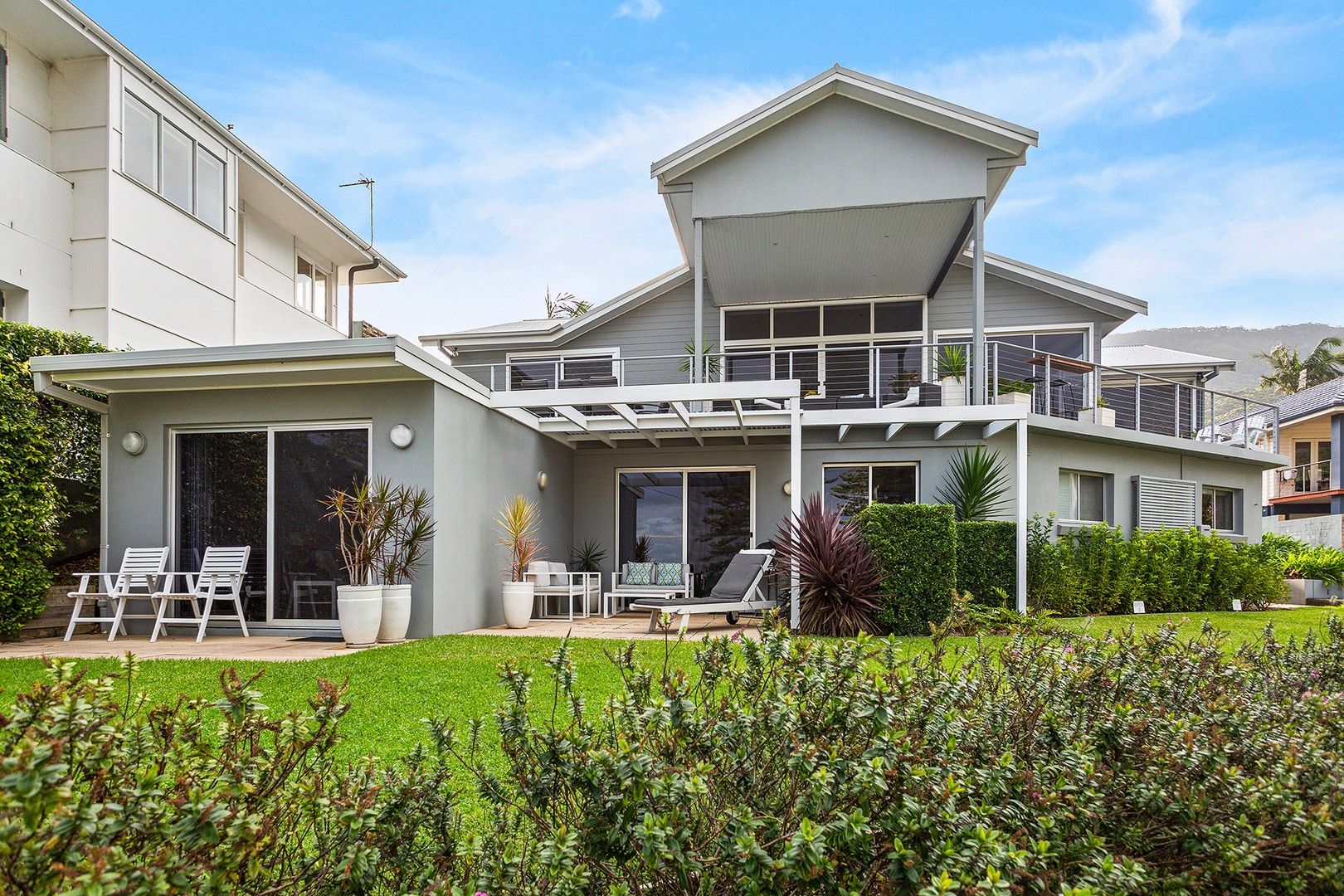2 bedrooms Apartment / Unit / Flat in 2 Austinmer Street AUSTINMER NSW, 2515