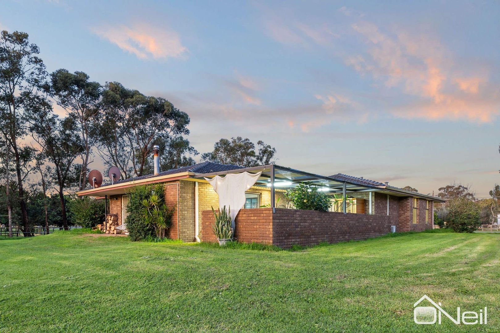 64 Bernborough Way, Darling Downs WA 6122, Image 2