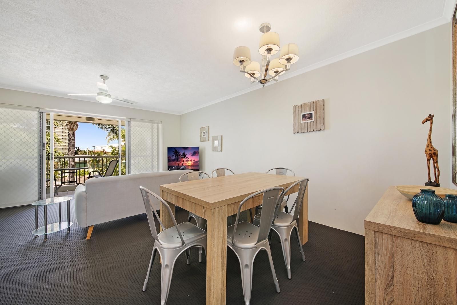 41/1 Cronin Avenue, Main Beach QLD 4217, Image 2