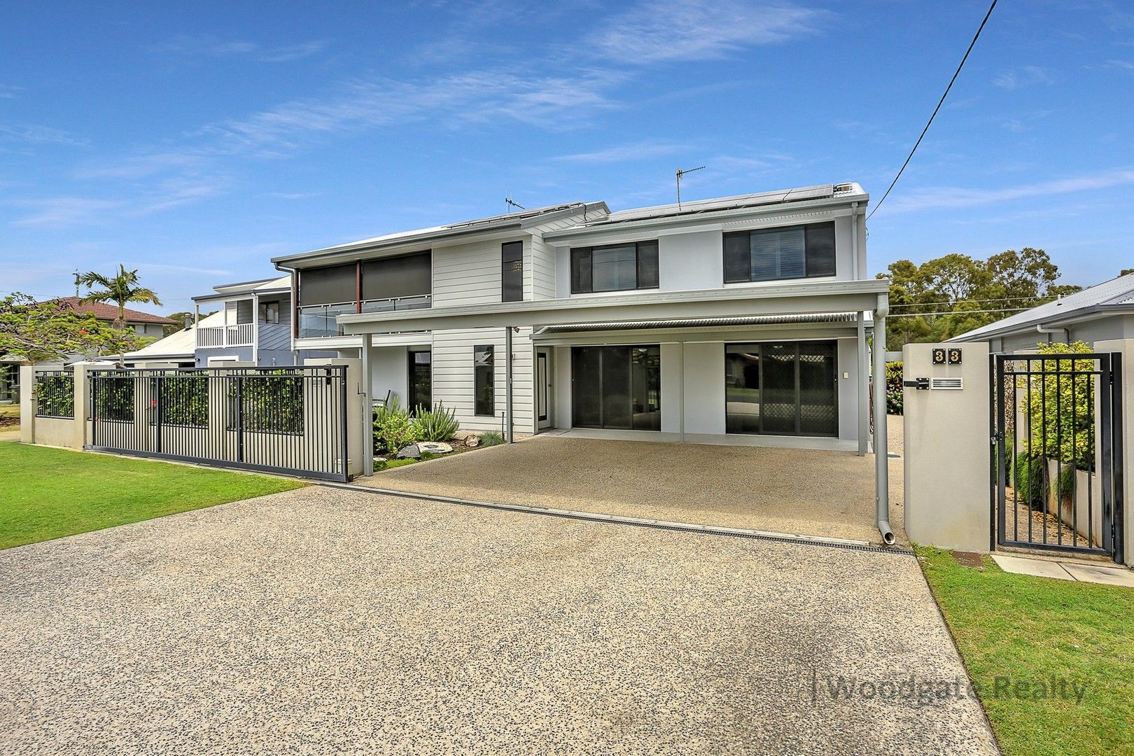 6 bedrooms House in 33 Emperor St WOODGATE QLD, 4660