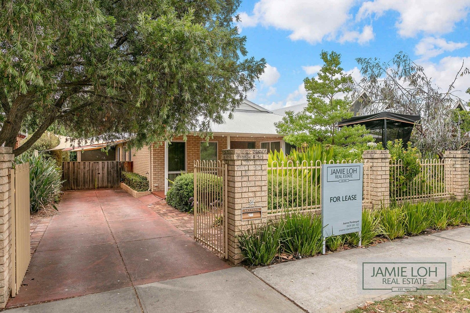 4 bedrooms House in 32 Smyth Road SHENTON PARK WA, 6008