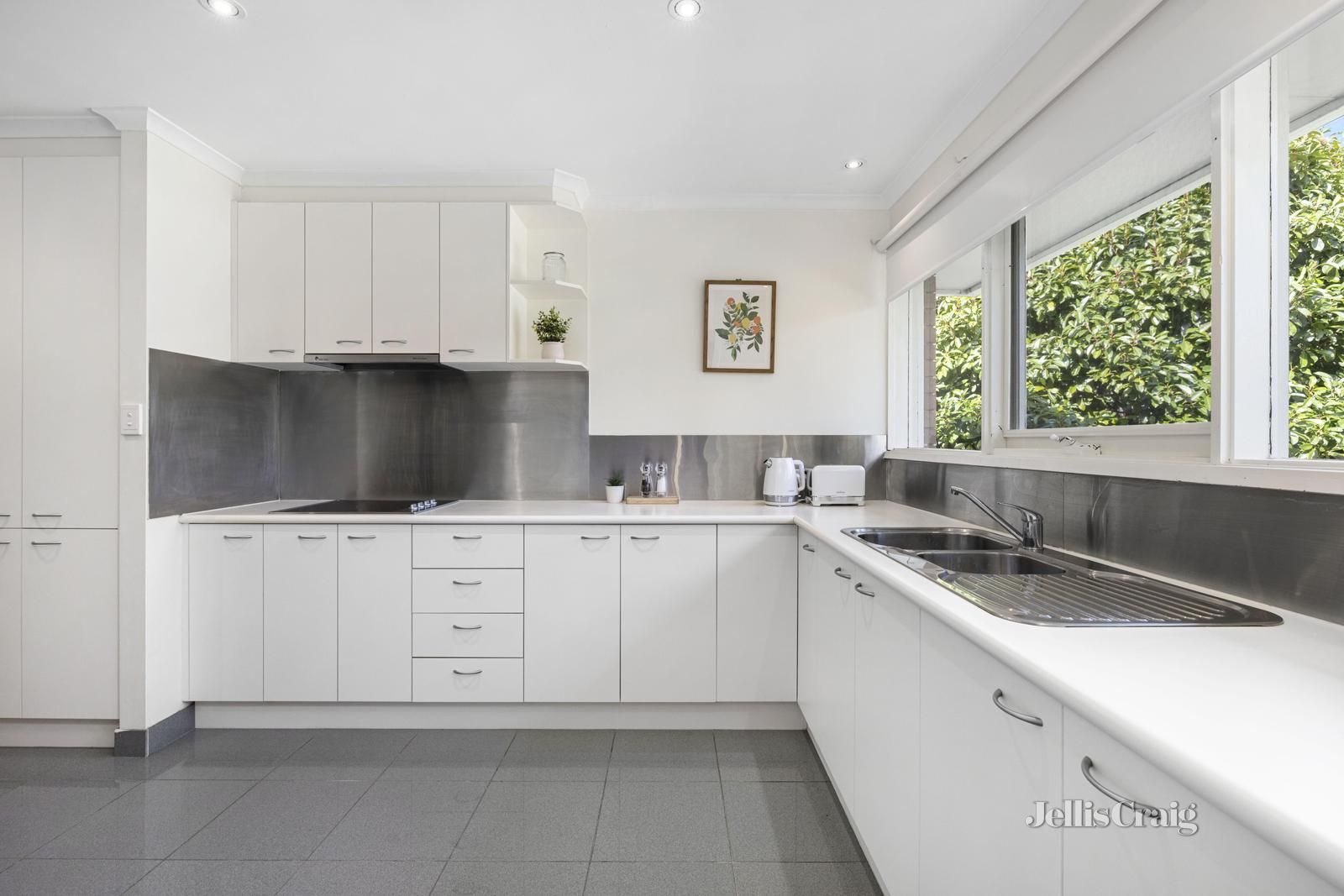 1/49 Van Ness Avenue, Mornington VIC 3931, Image 2