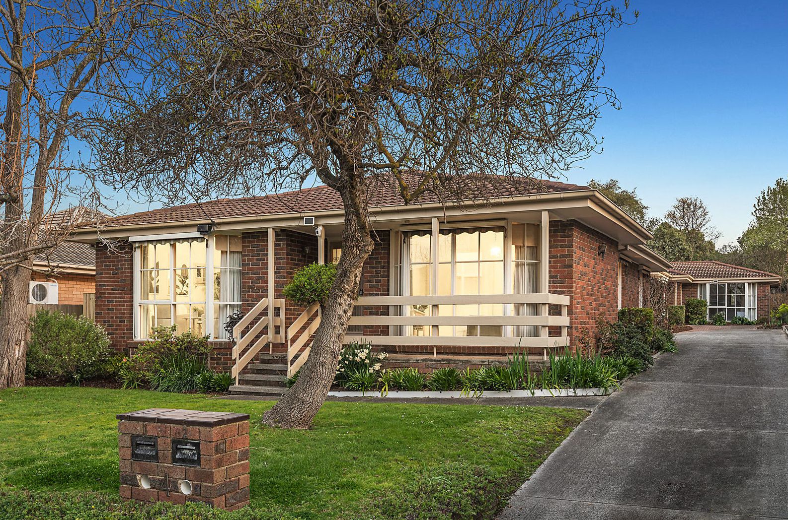 3 bedrooms House in 1/4 Charlton Street BLACKBURN NORTH VIC, 3130
